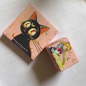 Colourpop Sailor Moon bundle! (BODY glitter+blush)